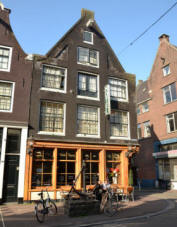 First little hotel where Nicol and Sharon stayed in when they first arrived in Amsterdam